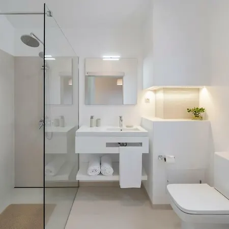 בית נופש Southern Sunny House By An Island קלייטה